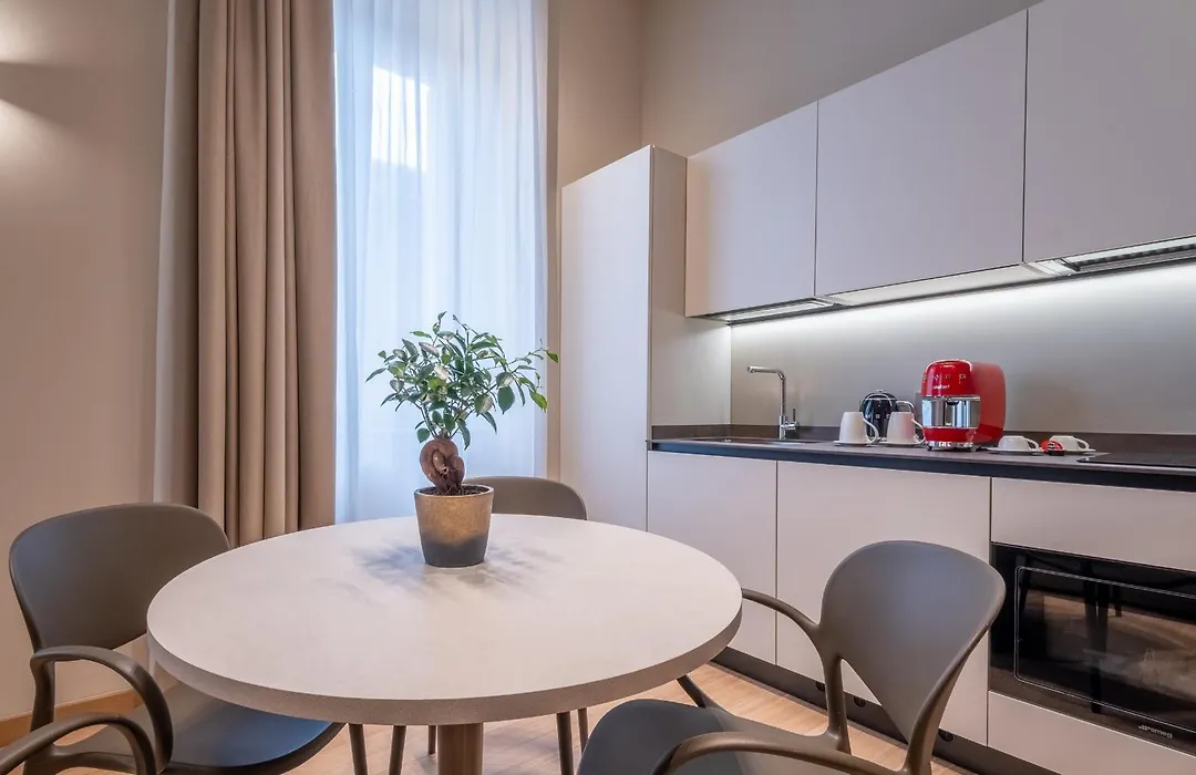 Oriana Homel Milano-1
